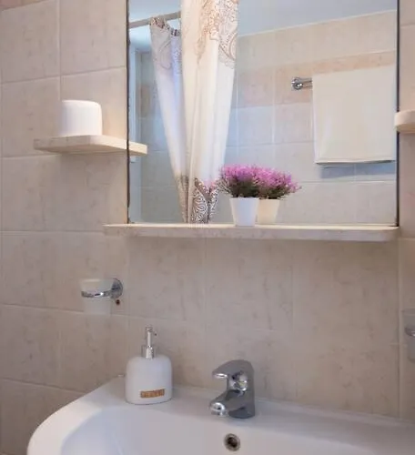 Lejlighed Margarita Artemonas