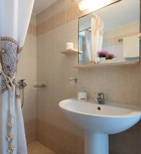 Margarita Lejlighed Artemonas